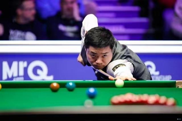 开云-莎拉波娃重返赛场，出色防守首场状态出色，切尔西观众沸腾！