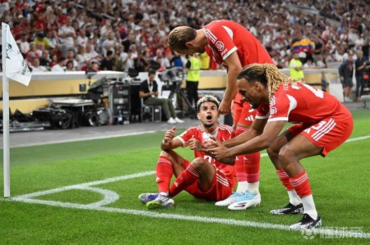 开云-凯恩在利物浦比赛中惊险取胜，战术调整引发热议！的简单介绍